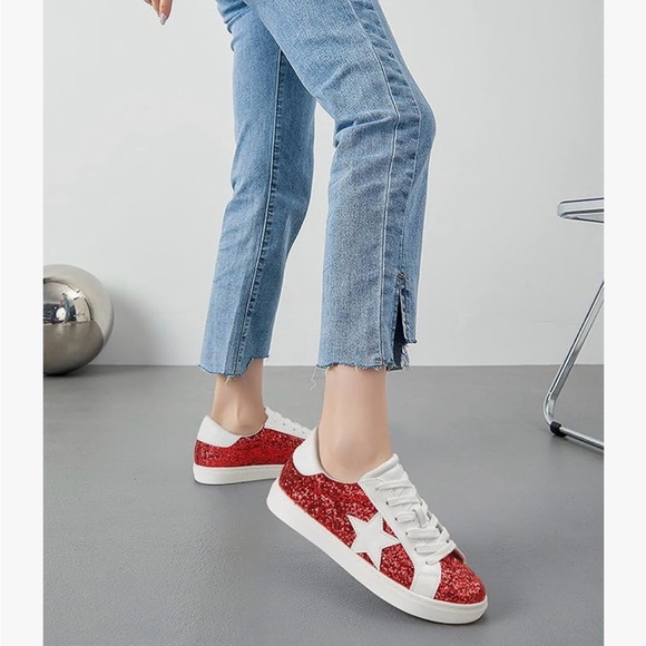 Red sequin sneaker - Picture 2 of 8